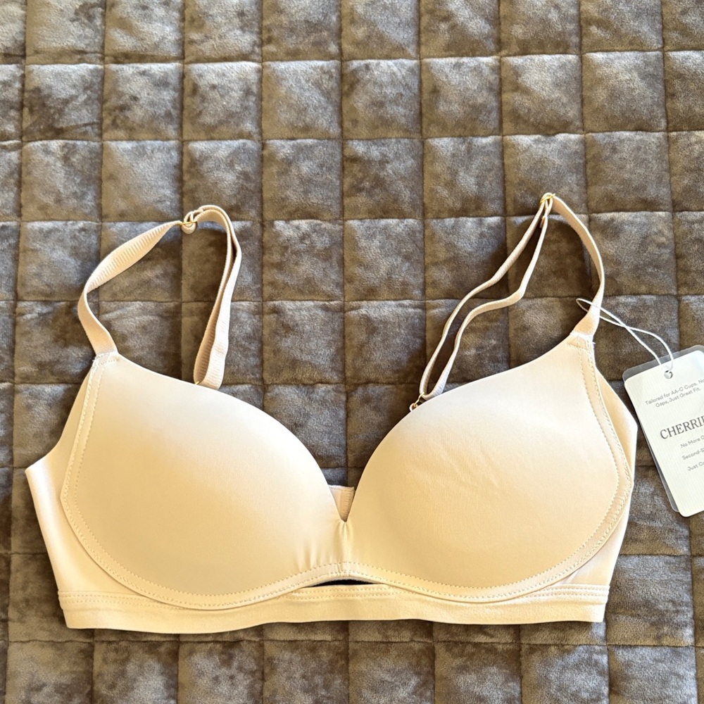Everyday Smooth Nude Bra with Light Padding